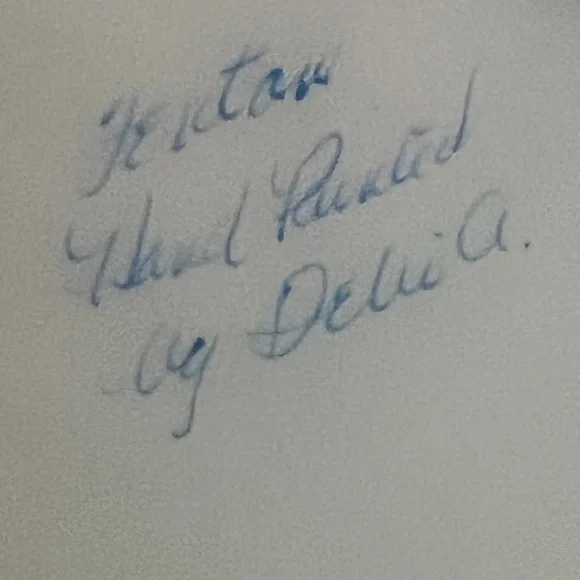 1979 Fenton Artist Delia A. "Nature's Christmas" Uranium Custard Satin Plate - Picture 3 of 9